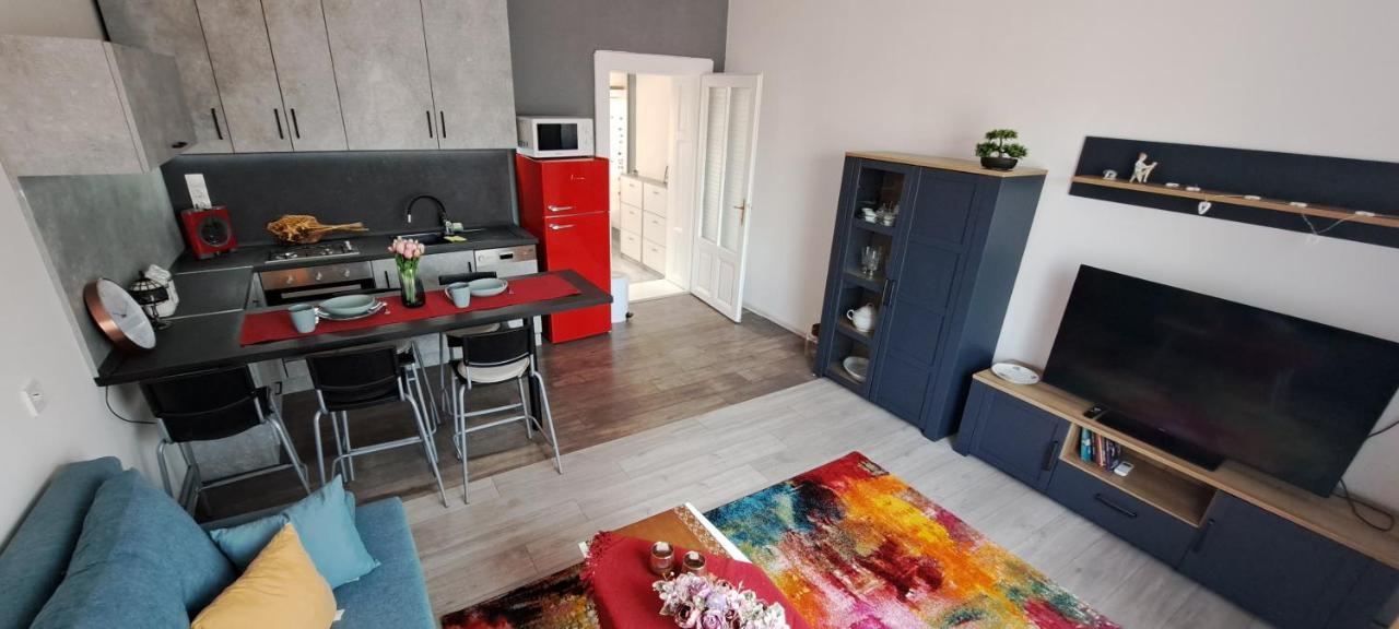 Apartmán Napraforgo Apartman Segedín Exteriér fotografie
